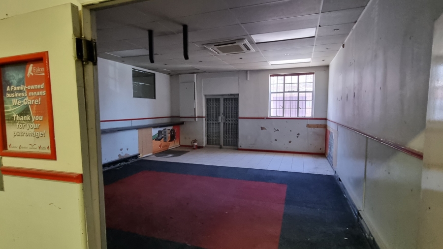 To Let commercial Property for Rent in Woodstock Western Cape